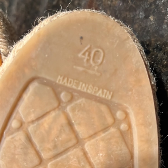 Chanel Multicolor Printed Canvas and Patent Leather Cc Cap Toe Espadrilles 40 - Picture 9 of 10